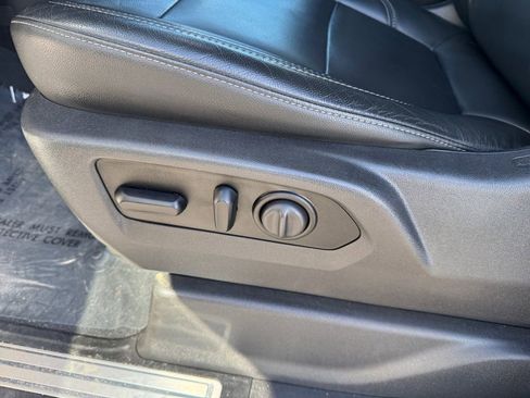 Used 2019 Chevrolet Silverado 1500 LT Trail Boss image 12