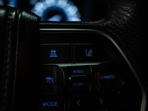 Used 2022 Toyota Tundra SR5 w/ TRD Off-Road Package image 16