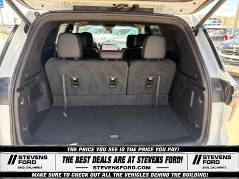 Used 2025 Chevrolet Traverse Z71 w/ Enhanced Driving Package AWD/4WD image 43