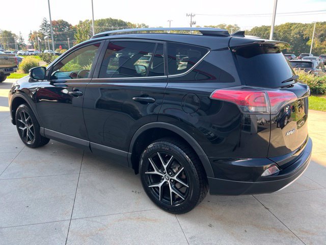 Used 2018 Toyota RAV4 SE w/ Power Extra Value Package AWD/4WD image 5
