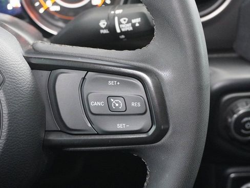 Used 2023 Jeep Gladiator Sport image 19