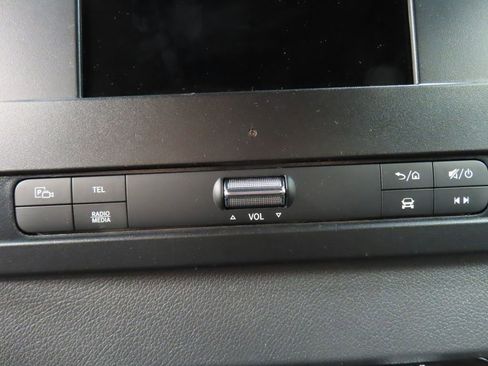 Used 2024 Mercedes-Benz Sprinter 2500 image 44