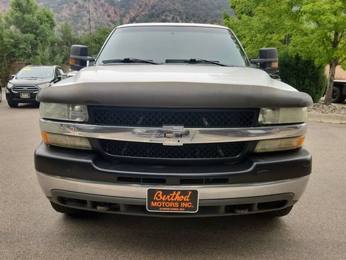 Used 2002 Chevrolet Silverado 2500 LS AWD/4WD image 5