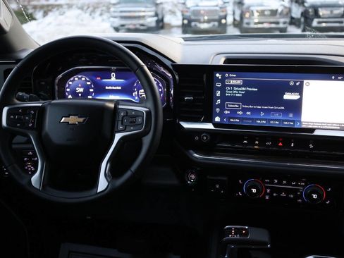 Used 2024 Chevrolet Silverado 1500 LT Trail Boss w/ Protection Package image 23