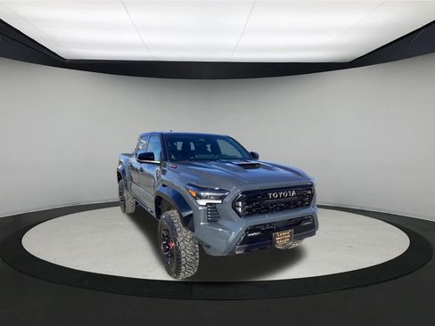 Used 2024 Toyota Tacoma TRD Pro image 2