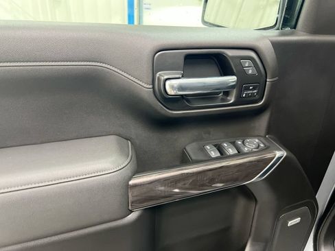 Used 2022 Chevrolet Silverado 1500 LTZ w/ LTZ Convenience Package II AWD/4WD image 22