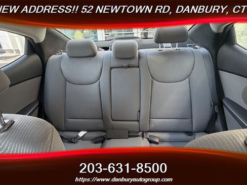 Used 2016 Hyundai Elantra SE w/ Option Group 02 FWD image 22