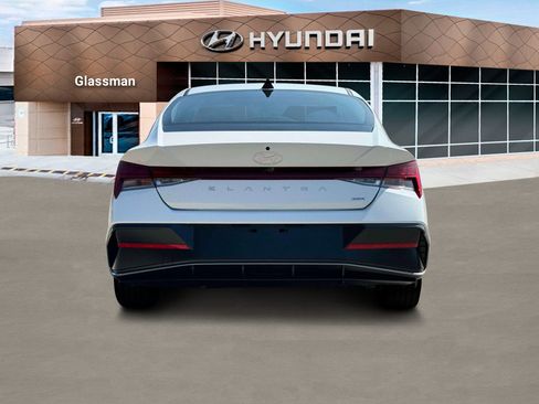 New 2025 Hyundai Elantra Limited image 6