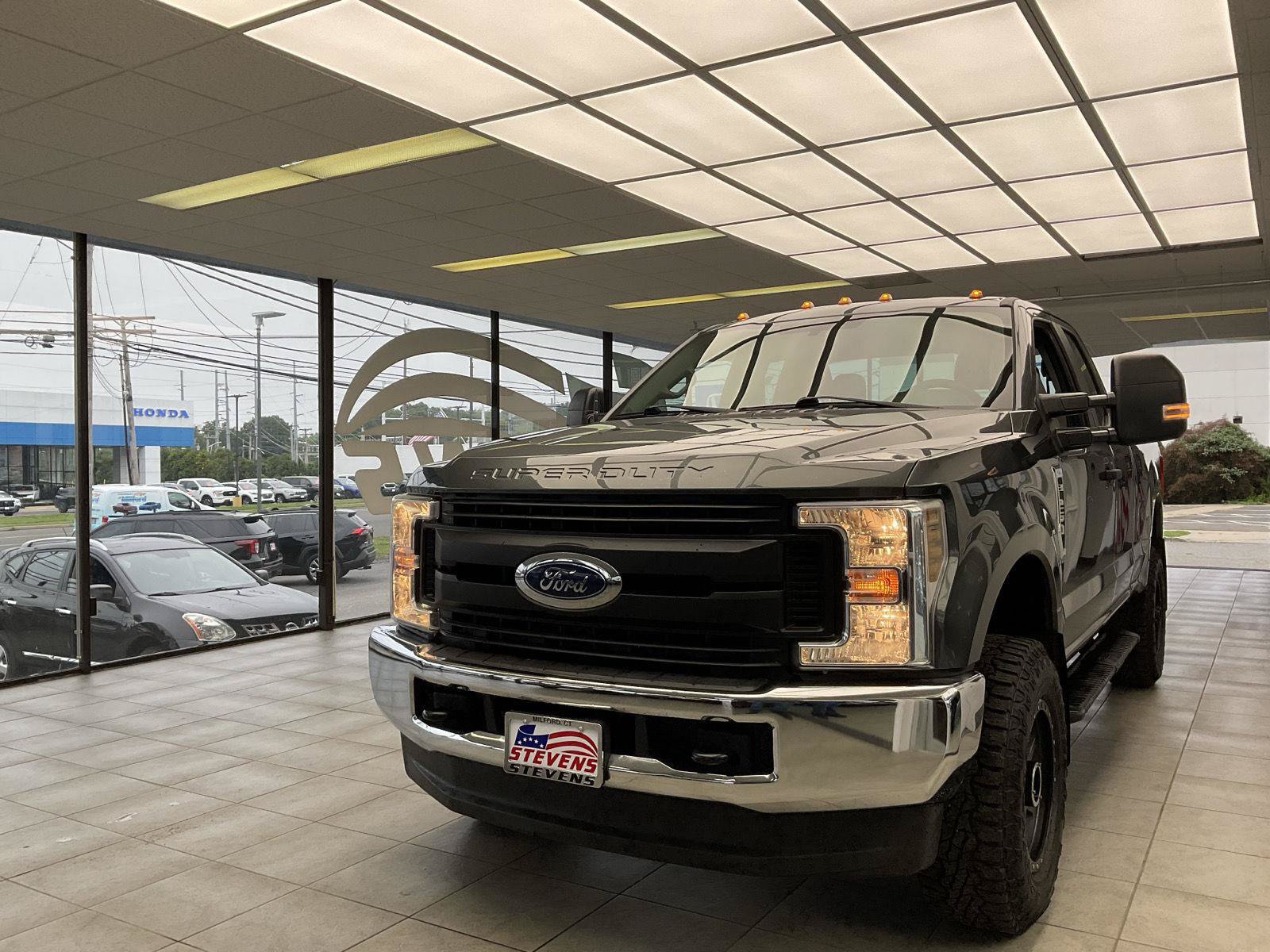 Used 2019 Ford F250 XL w/ XL Value Package AWD/4WD image 3