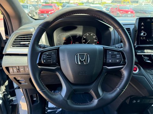 Used 2025 Honda Odyssey Sport-L image 15