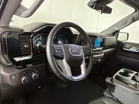 Used 2024 GMC Sierra 1500 Elevation AWD/4WD image 13