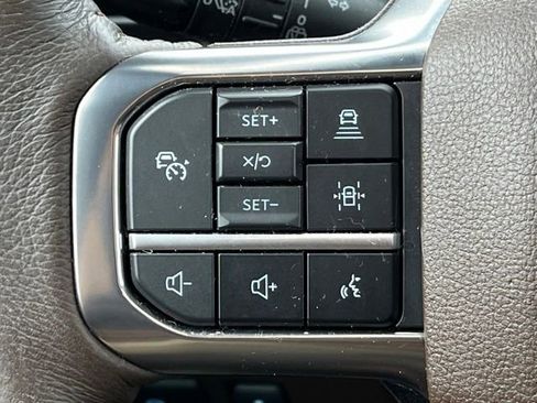 Used 2024 Ford Expedition King Ranch image 37