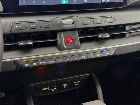 Used 2025 Kia K4 FWD image 19