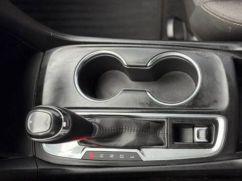 Used 2018 Chevrolet Equinox LT image 27