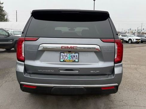 Used 2022 GMC Yukon SLT w/ SLT Luxury Package image 5