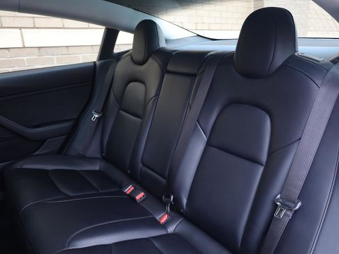 Used 2019 Tesla Model 3 Long Range AWD/4WD image 19