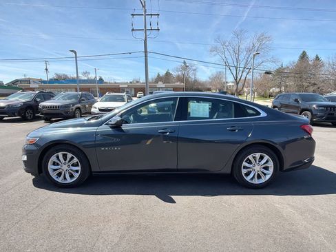 Used 2020 Chevrolet Malibu LT w/ Leather Package FWD image 10