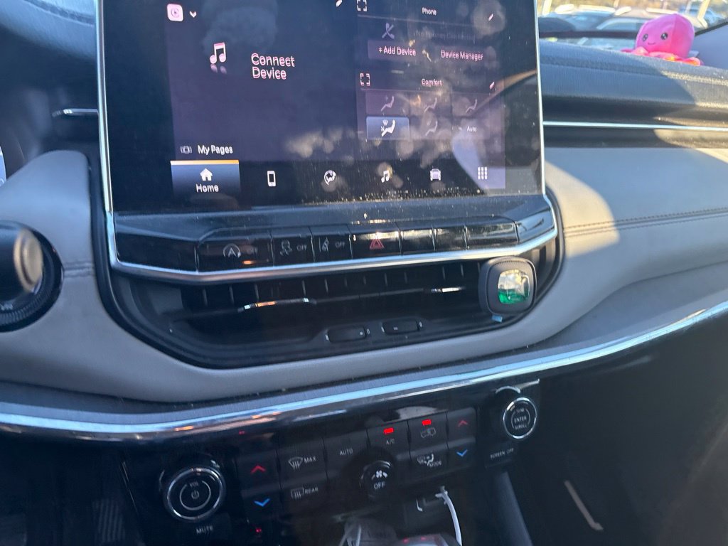 Used 2022 Jeep Compass Limited w/ Sun and Sound Group AWD/4WD image 22