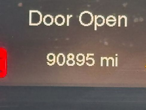 Used 2018 Jeep Cherokee Latitude Plus w/ Trailer Tow Group image 19