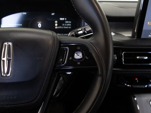 Used 2023 Lincoln Aviator AWD image 29