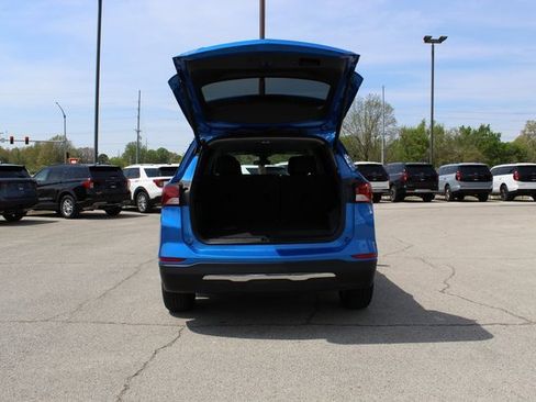 Used 2024 Chevrolet Equinox LT FWD image 15