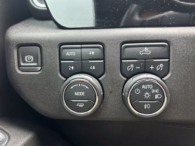 Used 2024 Chevrolet Silverado 1500 RST AWD/4WD image 15