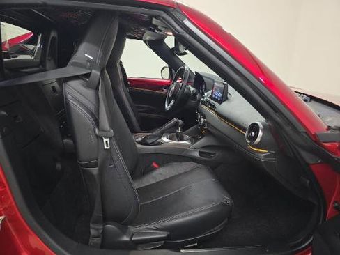 Used 2023 MAZDA MX-5 Miata Grand Touring RWD image 10