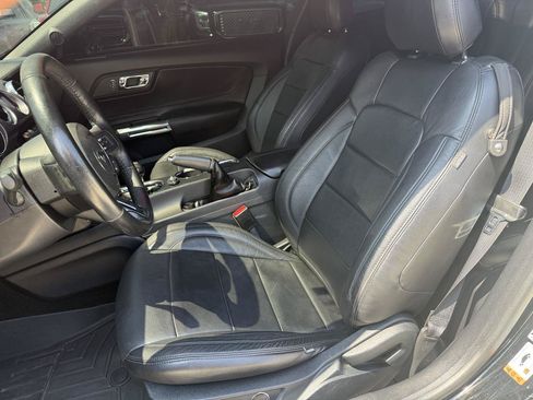 Used 2016 Ford Mustang GT RWD image 11
