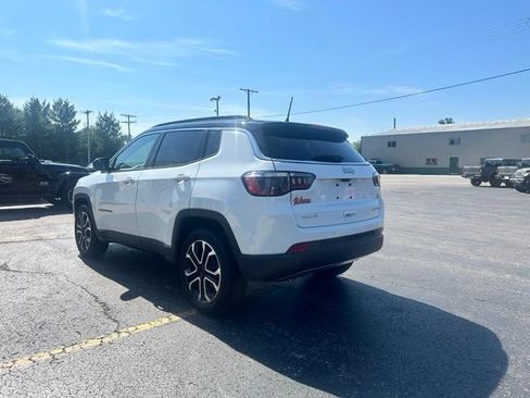 Used 2024 Jeep Compass Limited AWD/4WD image 9