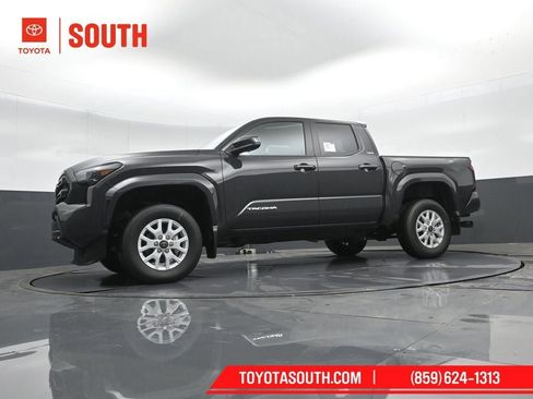 New 2026 Toyota Tacoma SR5 AWD/4WD image 39