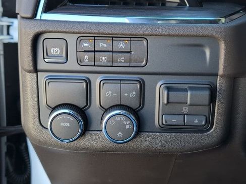 New 2026 Chevrolet Tahoe LS image 18