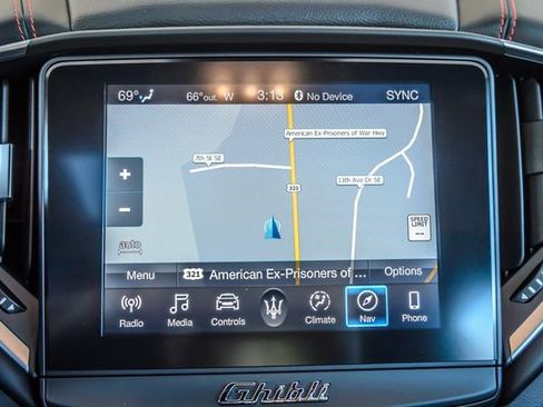 Used 2019 Maserati Ghibli S image 19