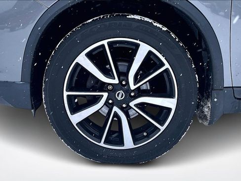 Used 2017 Nissan Rogue SL image 30
