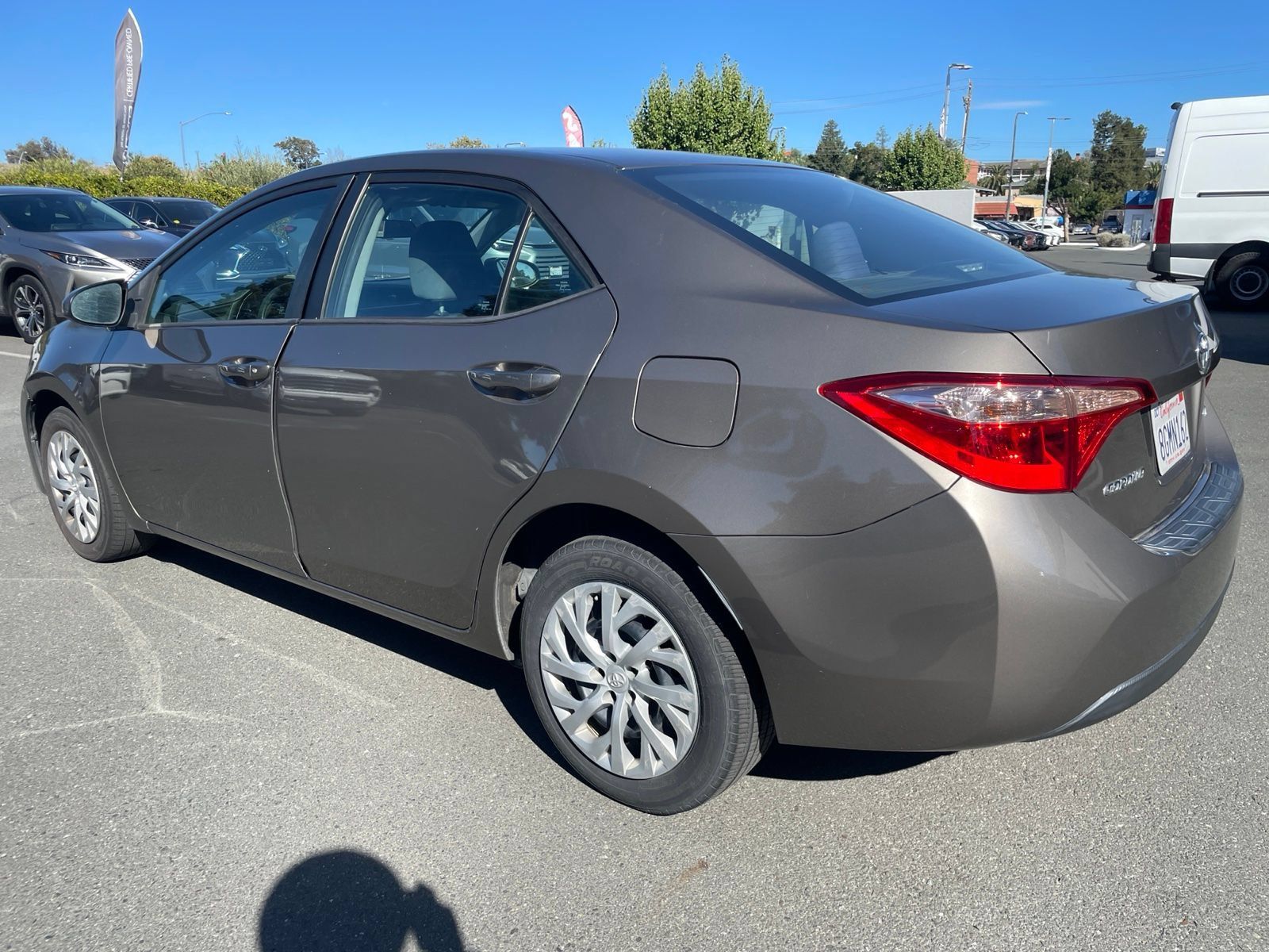 Used 2019 Toyota Corolla LE FWD image 11