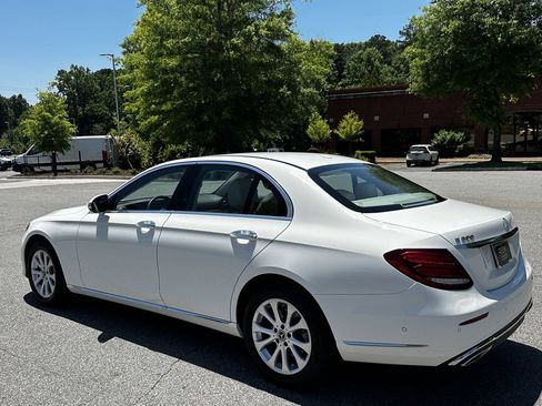 Used 2018 Mercedes-Benz E 300 image 6
