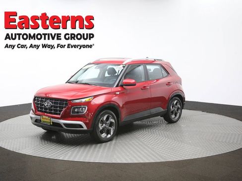 Used 2022 Hyundai Venue Limited image 55