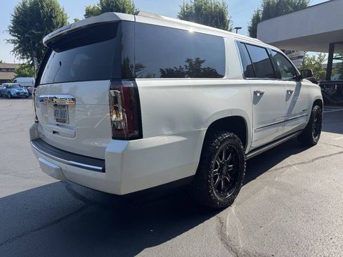 Used 2017 GMC Yukon XL Denali w/ Open Road Package AWD/4WD image 5