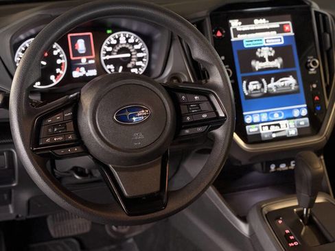 Used 2025 Subaru Crosstrek 2.5i Premium w/ Convenience Package #2 image 14