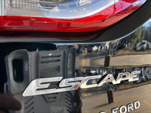 Used 2016 Ford Escape S image 29