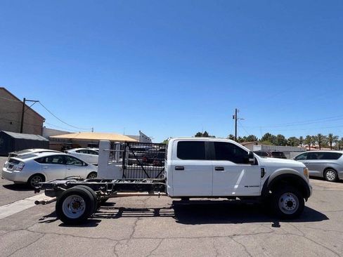 Used 2017 Ford F550 2WD Crew Cab Super Duty image 1