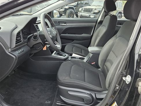 Used 2020 Hyundai Elantra SEL w/ Cargo Package (C1) image 10