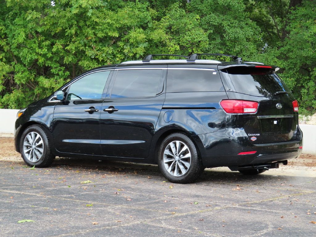 Used 2016 Kia Sedona SX FWD image 7