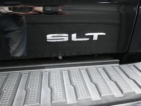 Used 2020 GMC Sierra 1500 SLT w/ SLT Premium Package image 10