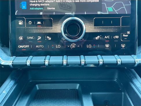 Used 2024 GMC Acadia Elevation w/ Black Edition image 16