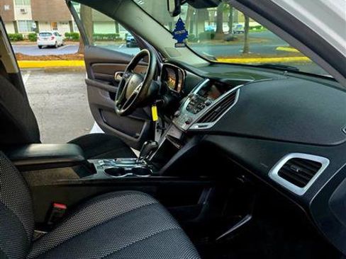 Used 2017 GMC Terrain SLE image 20