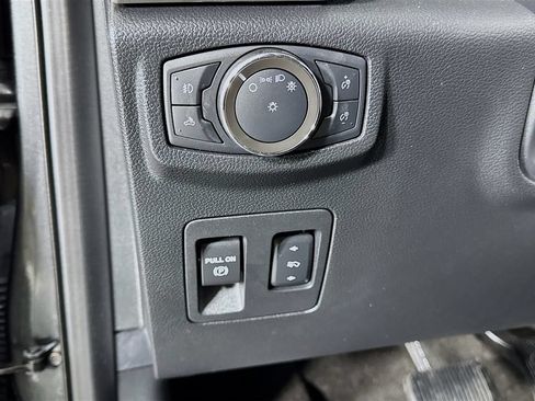 Used 2020 Ford F150 Lariat w/ Equipment Group 502A Luxury AWD/4WD image 18