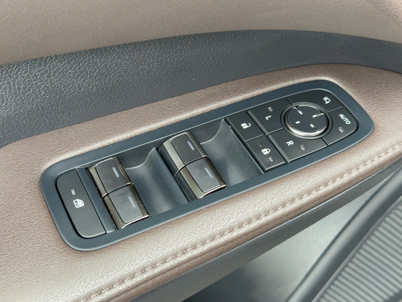 New 2026 Lexus RX 350 AWD image 15