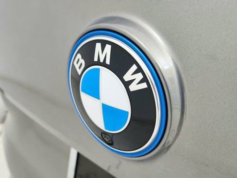 Used 2024 BMW iX xDrive50 w/ Premium Package image 16