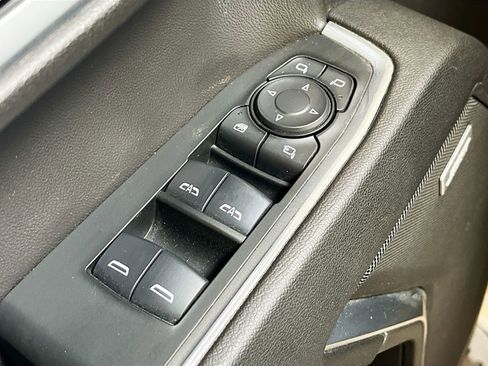 Used 2025 Chevrolet Silverado 1500 LTZ w/ LTZ Premium Package image 18