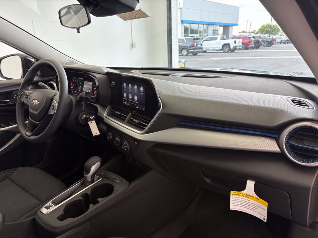 New 2026 Chevrolet Trax LS w/ LS Convenience Package FWD image 36